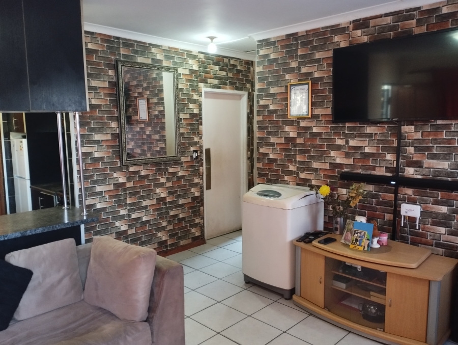 2 Bedroom Property for Sale in Camelot Western Cape